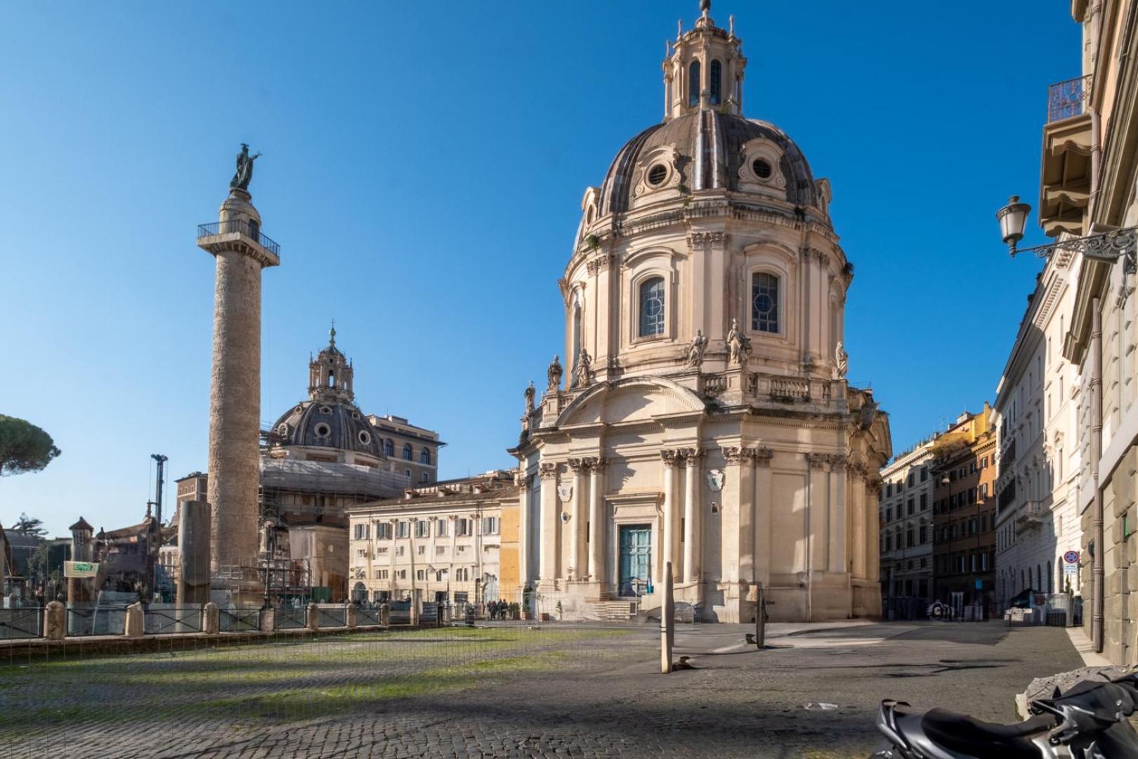Elegant And Luxury Apartment @Altare Della Patria โรม ภายนอก รูปภาพ